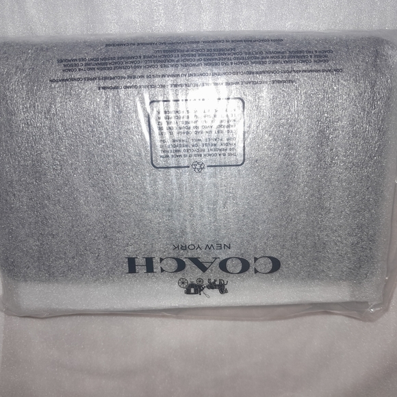 New COACH Large 7" Black Leather Heritage Wristlet (Holds Most Phones) NWT - Picture 6 of 8